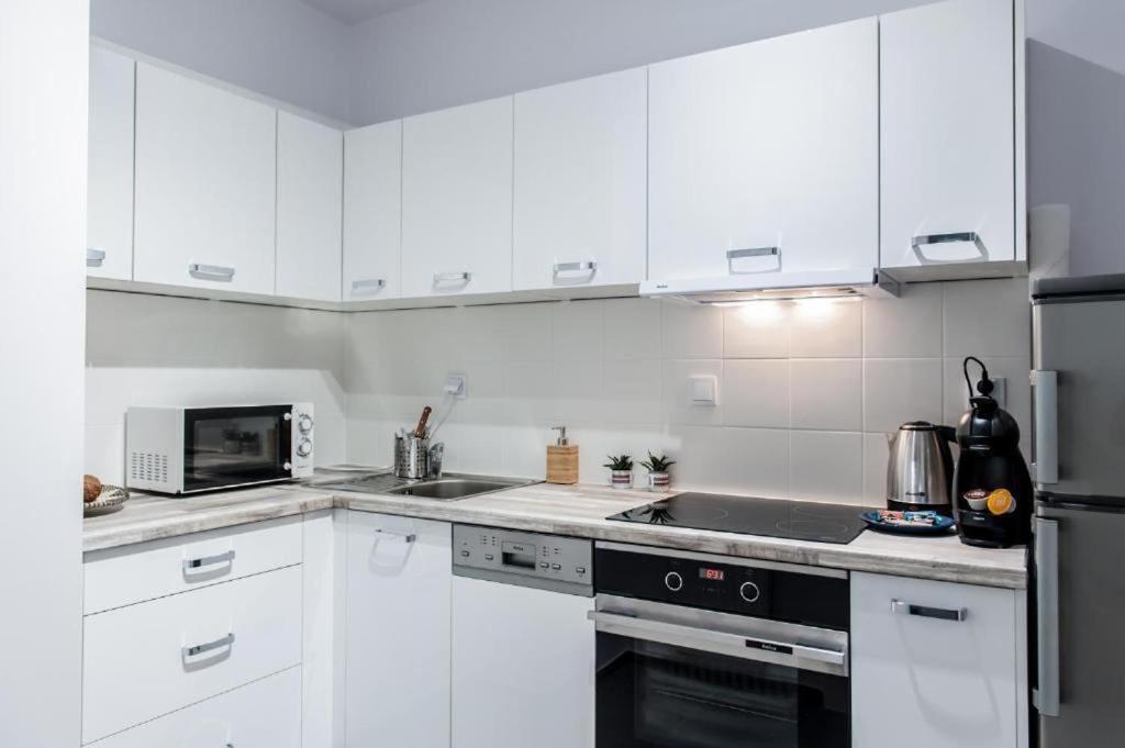 Golden Apartments Warsaw - Big And Bright Stylish Apartments - City Center - Pereca Exterior photo