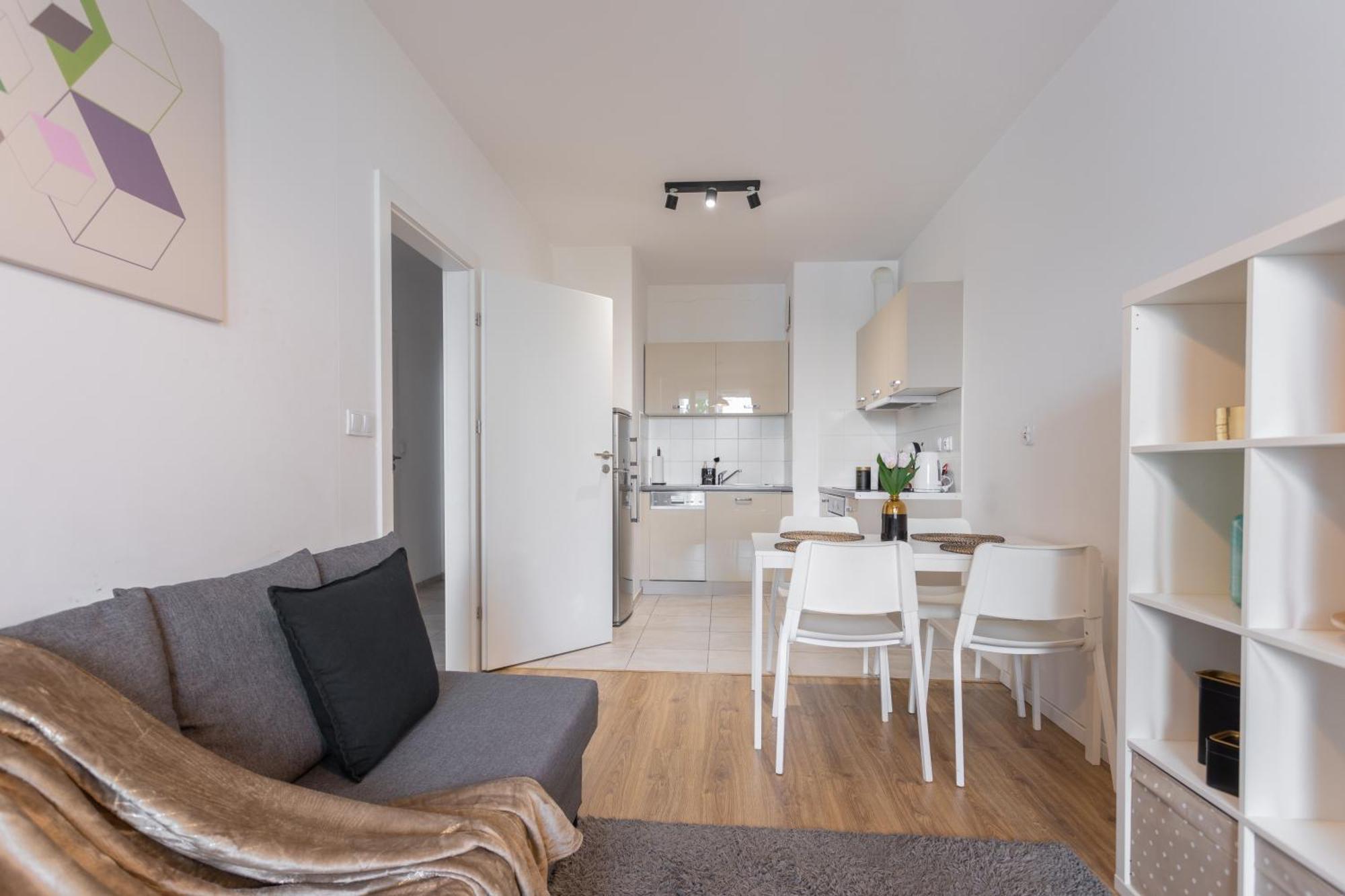 Golden Apartments Warsaw - Big And Bright Stylish Apartments - City Center - Pereca Exterior photo